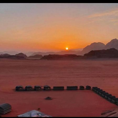 מלון וואדי רם Bedouin Adventure & Tours מראה חיצוני תמונה